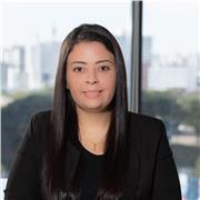 Professora de Direito Constitucional e Direito Tributário